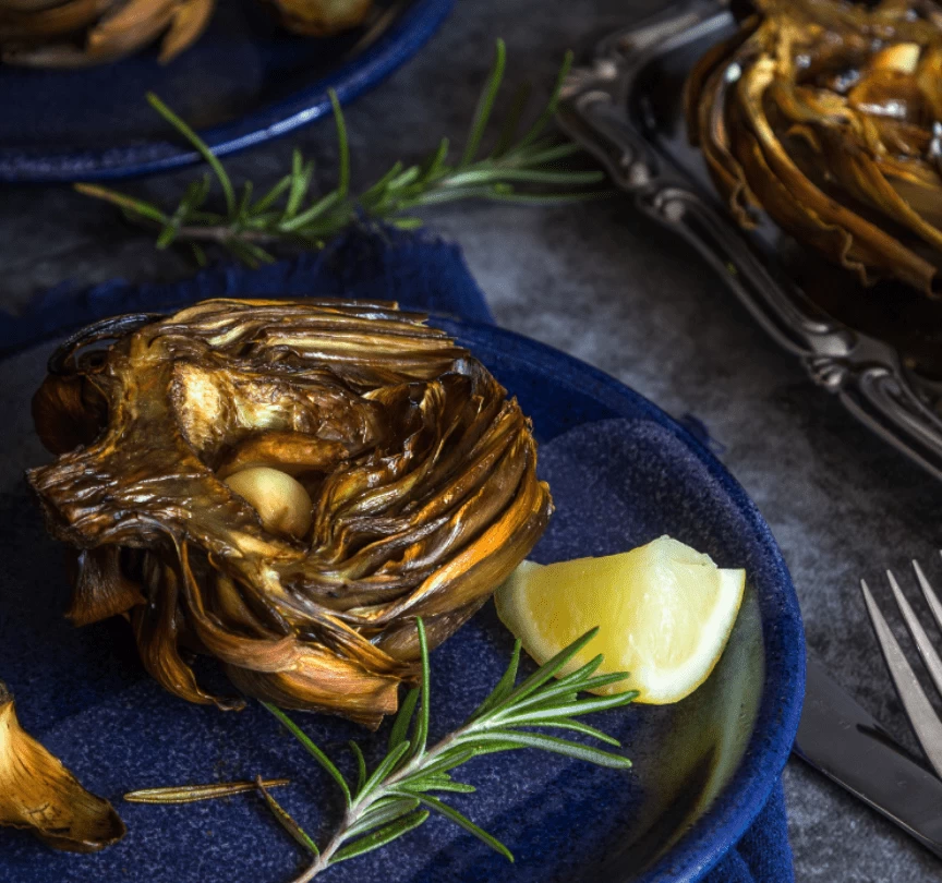 Alcachofras Assadas com Manteiga de Flor de Sal e Alho