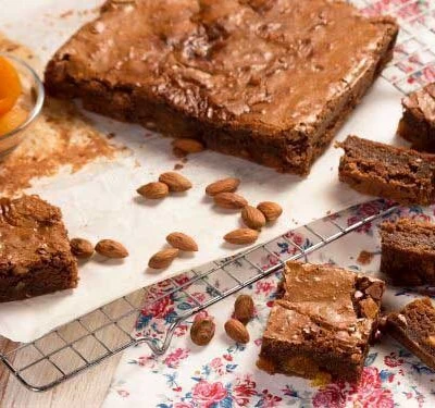 Brownie com amêndoas e damasco Zero Lactose