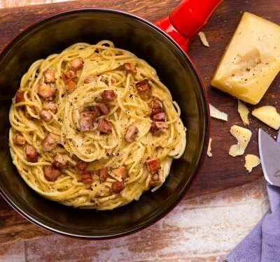 Macarrão à carbonara