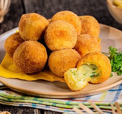 Bolinho de Milho com Queijo Minas Padrão